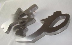 ������ά������־����Ǯ-���ձ�ʾ850