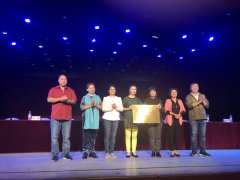 �Ĵ�������Я���Ĵ���ýѧԺ����ϵ�½�Ŀ���㲻֪�����ϳɶ�����