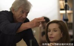 ��������һ�����׵�Ů�������Ӱ