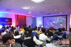 �ҹ��׸����Ӿ�����������רҵÿ�춼��ʲô